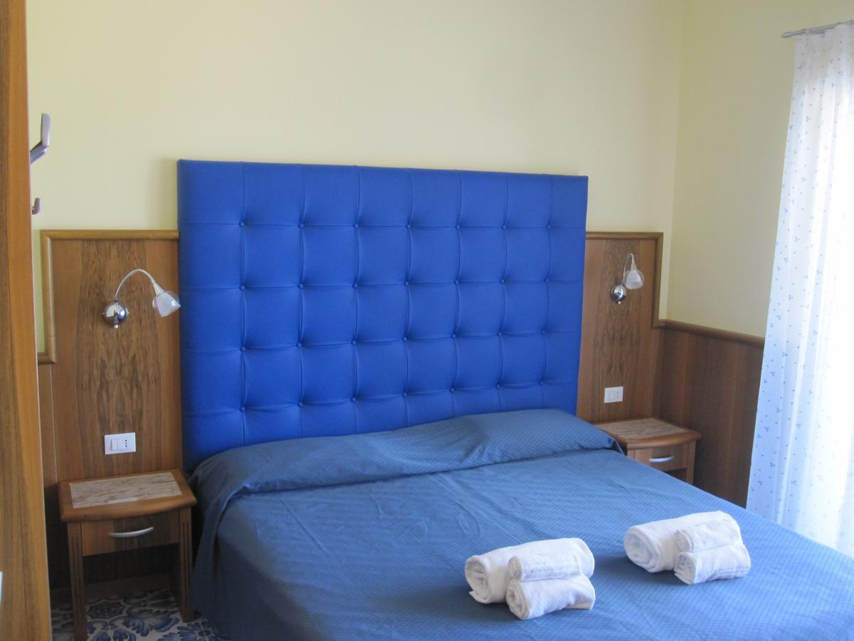 Hotel Panoramic جيارديني ناكسوس المظهر الخارجي الصورة