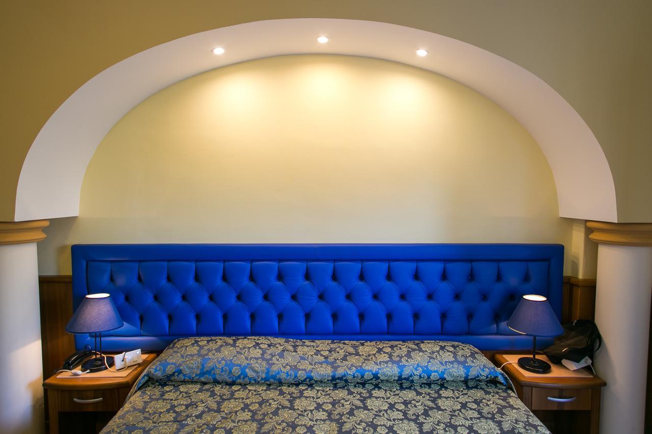 Hotel Panoramic جيارديني ناكسوس المظهر الخارجي الصورة