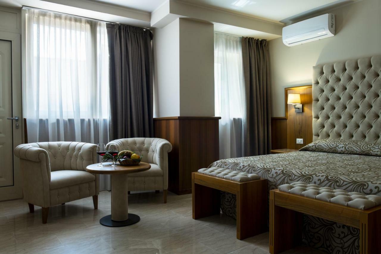 Hotel Panoramic جيارديني ناكسوس المظهر الخارجي الصورة