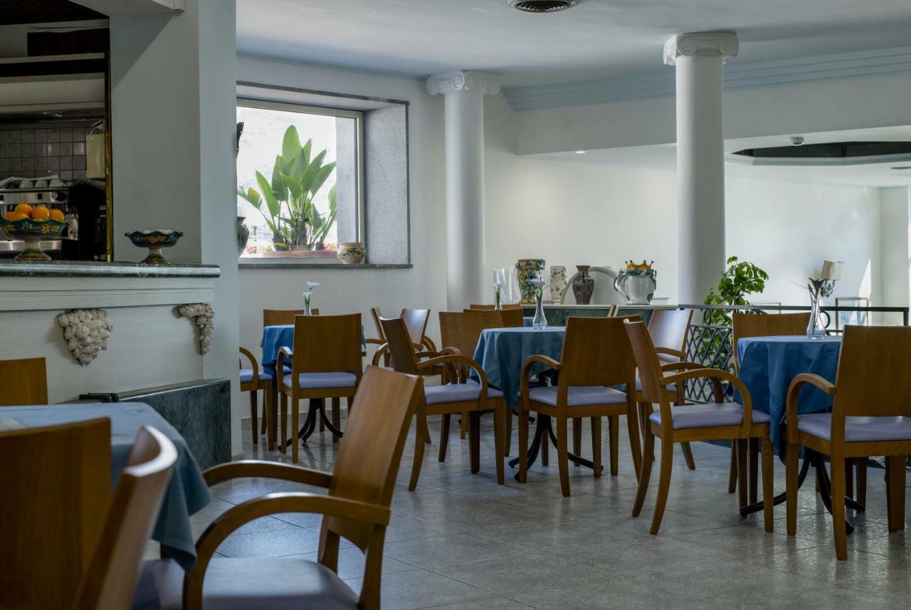 Hotel Panoramic جيارديني ناكسوس المظهر الخارجي الصورة